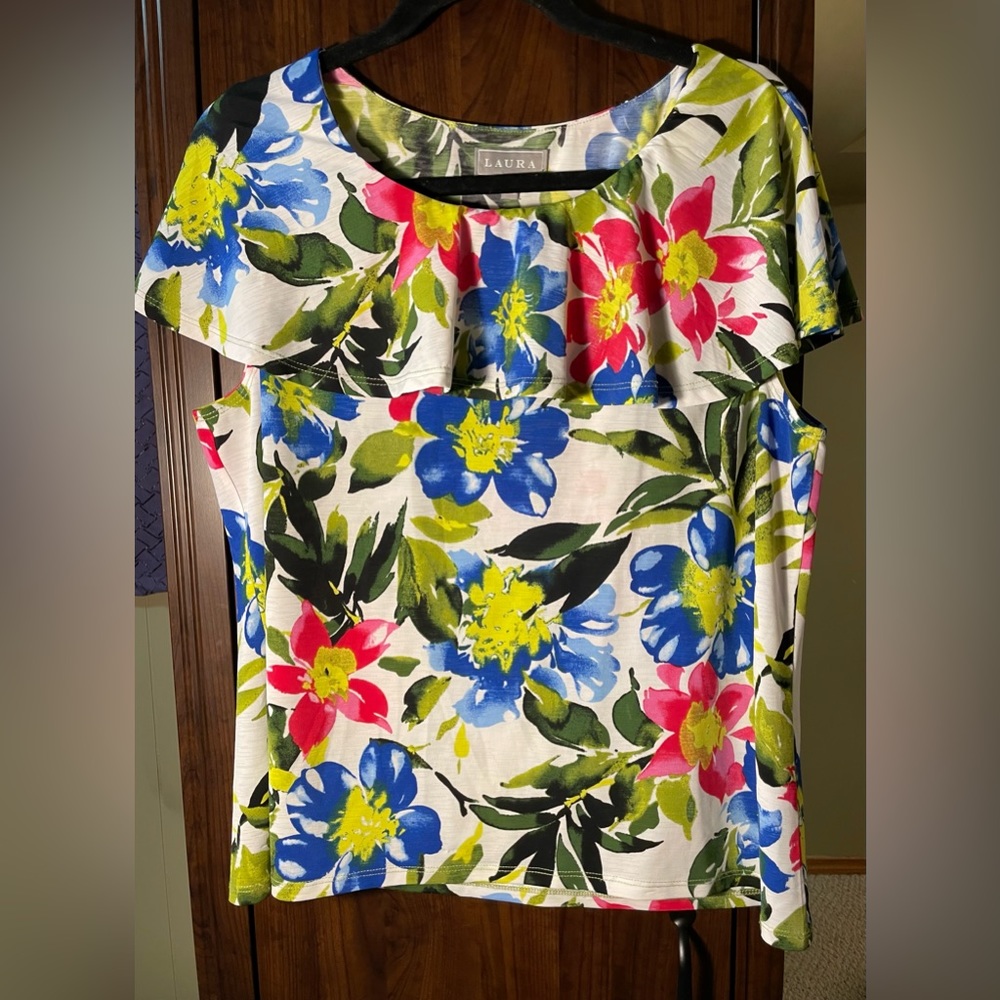 Bright tropical floral blouse with ruffle at the neckline